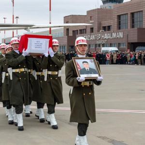 Şehidimiz P.Uzm.Çvş. Hakan Gün Dualarla Ebediyete Uğurlandı - fotoğraf 1