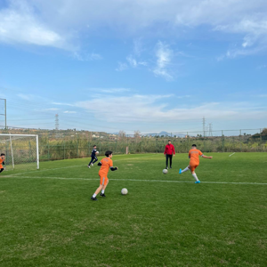 İl Müdürlüğümüze bağlı Antalya Çocuk Evleri Sitesi Müdürlüğü’nden Hizmet Alan 2 Çocuğumuzla Futbol kampına katıldık. - fotoğraf 1