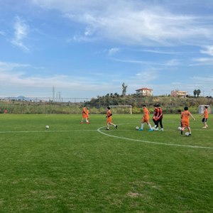 İl Müdürlüğümüze bağlı Antalya Çocuk Evleri Sitesi Müdürlüğü’nden Hizmet Alan 2 Çocuğumuzla Futbol kampına katıldık. - fotoğraf 2