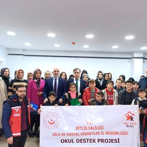 OKUL DESTEK PROGRAMI KAPSAMINDA DESTEK SUNDUĞUMUZ ÇOCUKLARIMIZIN HER ZAMAN YANLARINDAYIZ. - fotoğraf 3