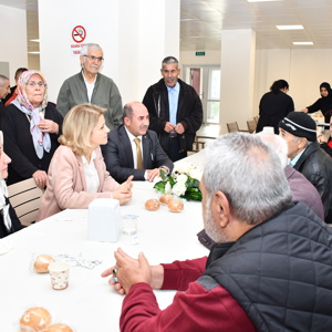 Sayın Valimizin Eşi Ebru ŞAHİN Hanımefendinin katılımıyla Huzurevi Sakinlerimizle Kahvaltı Programında bir araya geldik. - fotoğraf 4