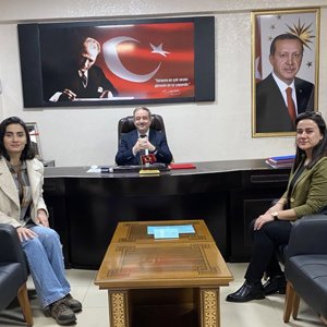 KAMER (Kadın Merkezi) Vakfı Batman İl Temsilcileri  - fotoğraf 1