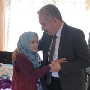 İl Müdürümüzden İnebolu Sabahat Bahriyeli Huzurevi Ziyareti - fotoğraf 2
