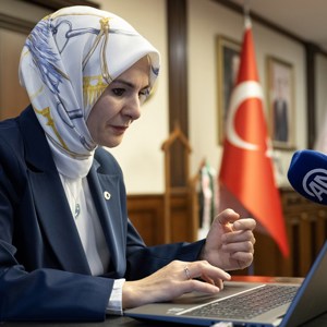 Aile ve Sosyal Hizmetler Bakanımız Mahinur Özdemir Göktaş, AA'nın "Yılın Kareleri" Oylamasına Katıldı - fotoğraf 1