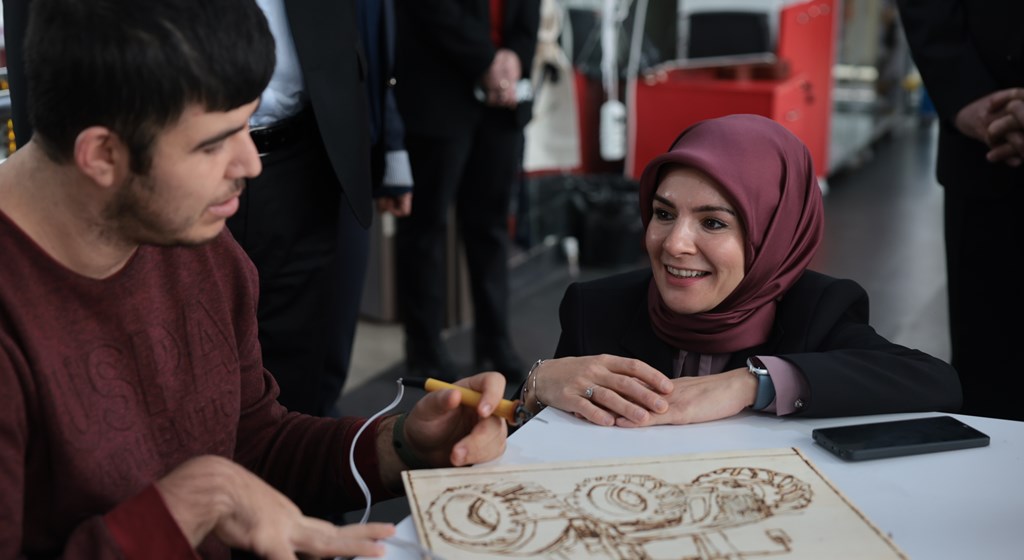 Aile ve Sosyal Hizmetler Bakanımız Göktaş, Engelli Bireylerle Buluştu