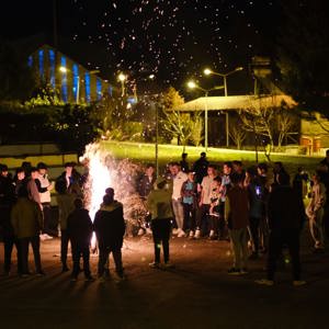 Osmaniye Aslantaş Gençlik Kampı'mız tüm hızıyla devam ediyor. 🏕️   Çocuklarımız hem keyifli ve sıcak bir ortamda yeni anılar biriktiriyor, hem de birlikte büyük başarılara imza atıyor. 🏅 - fotoğraf 3