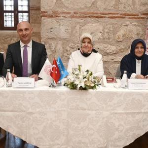 2024 Yılı I. Çocuk Danışma Kurulu toplantısı   Bakan Yardımcımız Sayın Leman YENİGÜN, UNICEF Türkiye Temsilcisi Paolo Marchi ve Çocuk Hizmetleri Genel Müdürümüz Sayın Ayşegül Yıldırım KARA ve Danışma Kurulu Üyesi çocukların katılımı ile İstanbul Rami Kütüphanesi’nde gerçekleştirildi. Toplantıya Çorum ÇHK Temsilcilerimiz Göksu BÖREKÇİ ve Arda ESTELİK’te kurul üyesi olarak katılım sağladı. - fotoğraf 1