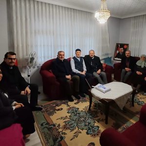 Valimiz Meftun Dallı 'dan Şehidimiz Faruk Akkuş’un Ailesine Ziyaret - fotoğraf 3