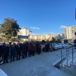 #TarsusSHM, #AsrınFelaketi 6 Şubat Depremi Yıl Dönümü nedeniyle kurumda saygı duruşuna durarak depremde vefat edenleri andı.  - fotoğraf 2