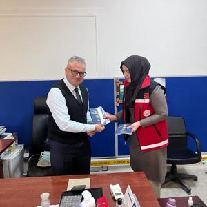 #MutSHM, Mut İlçe Milli Eğitim Müdürlüğü personellerine ''6284 Sayılı Kanun ve #KADES uygulaması'' konusunda rehberlik ve broşür dağıtımı yaptı. - fotoğraf 1