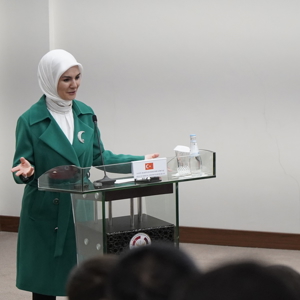 Bakanımız Mahinur Özdemir Göktaş Aile ve Gençlik Fonu'na başvuru şartlarını açıkladı - fotoğraf 1
