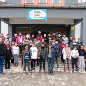 Bilinçli Medya Okuryazarlığı ile Akran Zorbalığı - fotoğraf 1