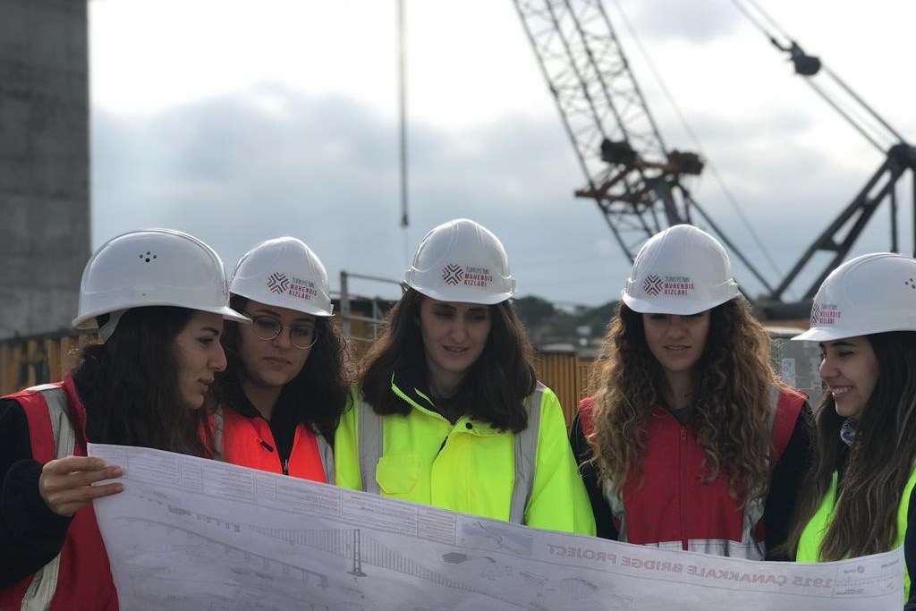 Aile ve Sosyal Hizmetler Bakanımız Göktaş: “Türkiye'nin Mühendis Kızları Projesi ile yaklaşık 55 bin kız öğrenciye ulaştık”