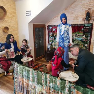 Sn. Valimizin eşi Sn. Dr. Çiğdem Olgun Şimşek Hanımefendi Çilek Kreş ve Gündüz Bakımevini Ziyaret Etti - fotoğraf 1