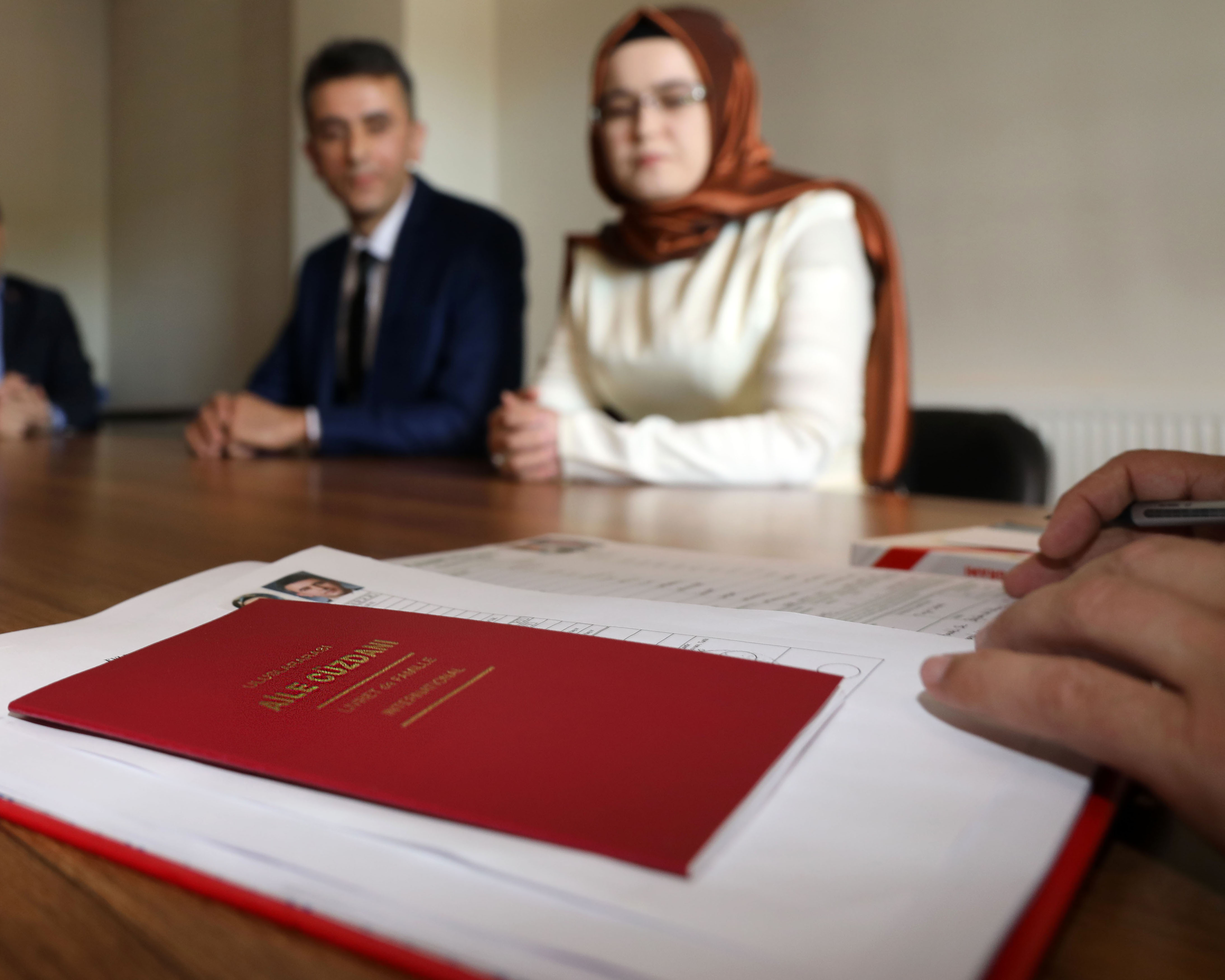 Bakanımız Mahinur Özdemir Göktaş Aile ve Gençlik Fonu’nun Detaylarını Açıkladı