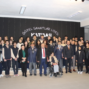 VATAN VE KAHRAMANLIK BULUŞMALARI SELAHATTİN İNAL GÜZEL SANATLAR LİSESİ ÖĞRENCİLERİ İLE GERÇEKLEŞTİRİLDİ - fotoğraf 1