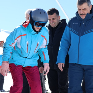 "Erzurum'un Yıldız Kayakçıları Zirvede Buluşuyor" Projesini Başlattık. - fotoğraf 3