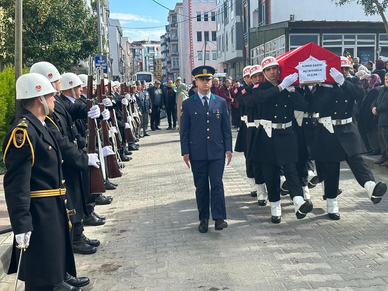 İlimizde İkamet Etmekteyken, Rahatsızlığı Nedeniyle Vefat Eden Kıbrıs Gazimiz Ali EFEOĞLU Son Yolculuğuna Uğurlandı.