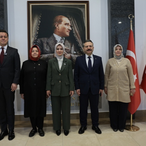 Bakanımız Mahinur Özdemir Göktaş, Eskişehir'de İç Anadolu Kariyer Zirvesi'ne Katıldı  - fotoğraf 5