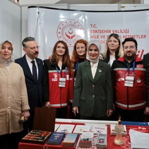Bakanımız Mahinur Özdemir Göktaş, Eskişehir'de İç Anadolu Kariyer Zirvesi'ne Katıldı - fotoğraf 5