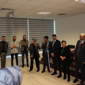 Sayın Valimiz Başkanlığında Engelliler ile İletişim ve Farkındalık Eğitimi Gerçekleştirildi. - fotoğraf 3
