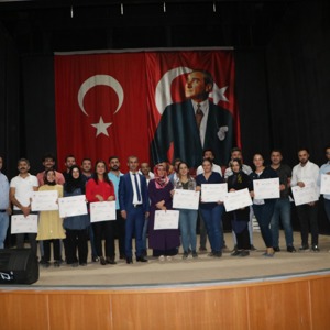 Yüksekova Sosyal Hizmet Merkezi'nde sertifika töreni - fotoğraf 1