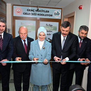 Bakanımız Sn. Mahinur ÖZDEMİR GÖKTAŞ"Genç Mucitler Geleceği Kodluyor" Projemizin Açılışını Yaptı - fotoğraf 1