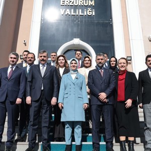 Bakanımız Mahinur Özdemir Göktaş: “Türkiye'de ilk kez yapılan Yaşlı Profili Araştırması kapsamında 22 bin 640 hanede 9 başlıkta yüz yüze görüşmeler gerçekleştirdik” - fotoğraf 7
