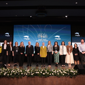 Aile ve Sosyal Hizmetler Bakanımız Mahinur Özdemir Göktaş, "Güçlü Türkiye'nin Güçlü Kadınları Zirvesi"nde Konuştu: - fotoğraf 3
