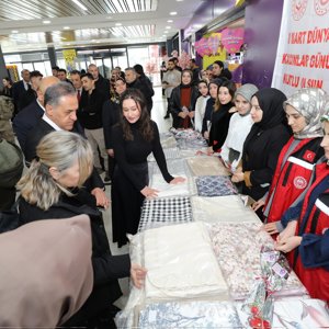 8 Mart Dünya Kadınlar Günü Münasebetiyle Kadın ve Emek Sergisi Düzenlendi. - fotoğraf 4