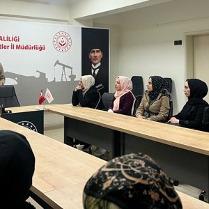 8 Mart Dünya Kadınlar Günü'nü - fotoğraf 1