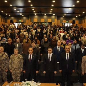 Bingöl'ün Başarılı Kadınları Konferansı - fotoğraf 1