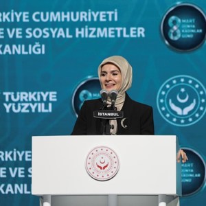 Cumhurbaşkanı Erdoğan ve Bakanımız Göktaş "Türkiye ile Güçlenen, Türkiye'ye Güç Veren Kadınlar Programı”na Katıldı - fotoğraf 3