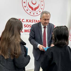 Derslerinde Başarı Gösteren Çocuklarımıza Ödüller Verildi - fotoğraf 2