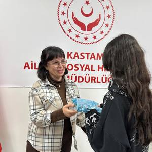 Derslerinde Başarı Gösteren Çocuklarımıza Ödüller Verildi - fotoğraf 3