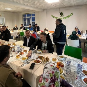 Tosya Huzurevinde Değerli Büyüklerimizle İftar Programı - fotoğraf 3