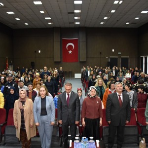 18 Mart Çanakkale Zaferi'nin Yıl Dönümünde Şehitlerimizi Gururla Andık - fotoğraf 3