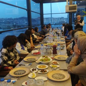 Çocuk Kuruluşlarımız ile İftar Programı - fotoğraf 1