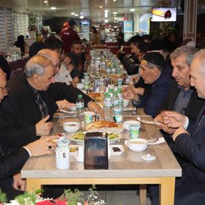 18-24 Mart Yaşlılar Haftası münasebetiyle İl Müdürlüğümüz tarafından düzenlenen İftar programına Sayın Valimiz Ahmet Hamdi USTA,İl Protokolü,İl Müdürümüz Abdulbari AKSOY ve kıymetli yaşlılarımız katılım sağladılar. - fotoğraf 6