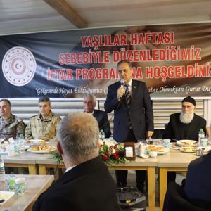 18-24 Mart Yaşlılar Haftası münasebetiyle İl Müdürlüğümüz tarafından düzenlenen İftar programına Sayın Valimiz Ahmet Hamdi USTA,İl Protokolü,İl Müdürümüz Abdulbari AKSOY ve kıymetli yaşlılarımız katılım sağladılar. - fotoğraf 9