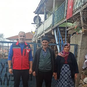 Aziz Şehitlerimizin bizlere emaneti kıymetli ailelerini ve şanlı tarihimizin ebedi kahramanları çok kıymetli Gazilerimizi ziyaret ettik... - fotoğraf 2