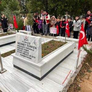 İstiklal İlkokulu 4/B sınıfı öğrencileri Şehit Yakınları ve Gazi Hizmetleri birimimiz ile Kırıkkale Şehitliğini ziyaret etti. - fotoğraf 4