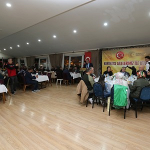 Koruyucu Ailelerimizle iftar yemeğinde bir araya geldik. - fotoğraf 3