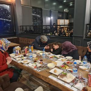 Koruyucu Ailelerimizle İftar Programı Düzenlendi - fotoğraf 2