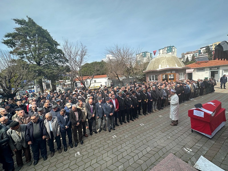 Kıbrıs Gazimiz Mehmet ERBEK Dualarla Ebediyete Uğurlandı