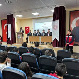 Vatan ve Kahramanlık Buluşmaları” Projesi ile Öğrencilerimizle Gazilerimiz Bir Araya Geldi - fotoğraf 4