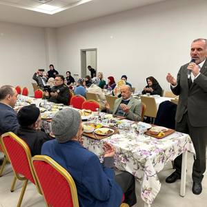 Güldal Akşit Huzurevimizde İftar Programı Düzenlendi - fotoğraf 4