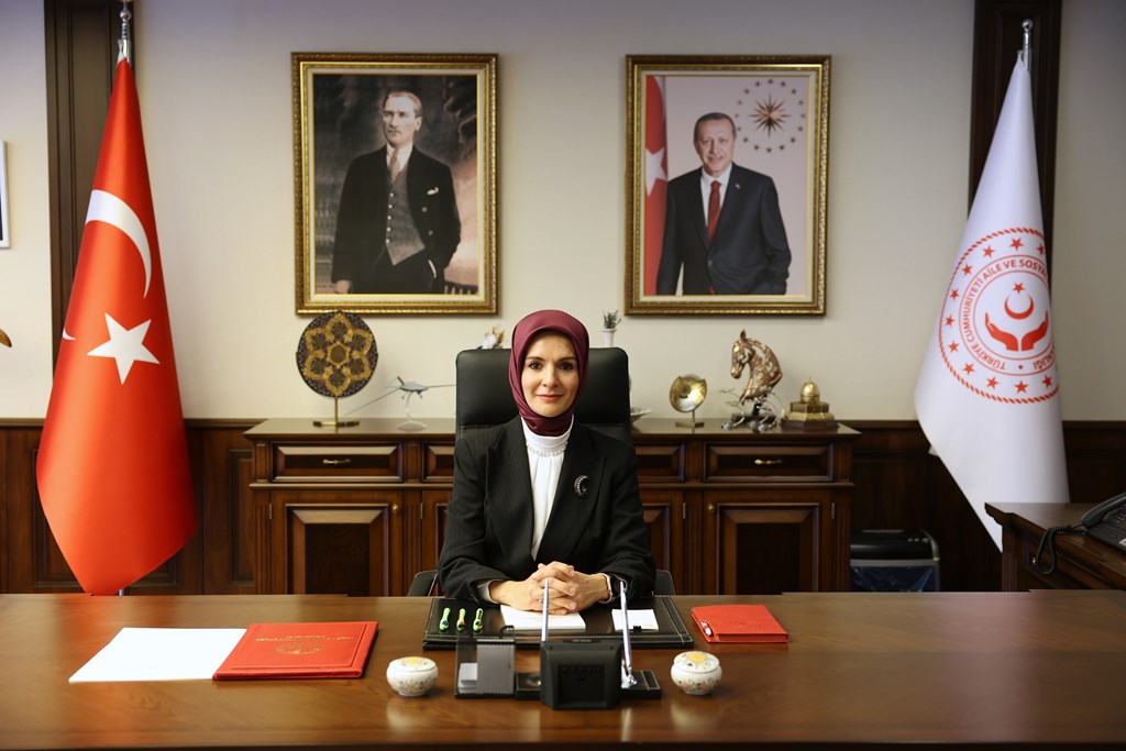 Bakanımız Mahinur Özdemir Göktaş: “Aile ve Gençlik Fonu'nda evlilik öncesi eğitimler başladı”