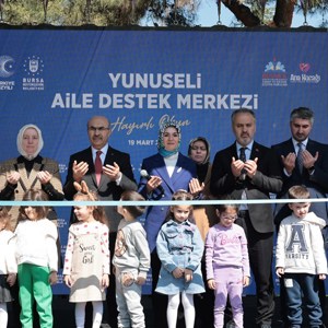 Bakanımız Göktaş, Bursa'da Huzurevi ve Alzaymır Hizmet Birimi ile “Aile Destek Merkezi ve Ana Kucağı"nın Açılışlarını Gerçekleştirdi - fotoğraf 1