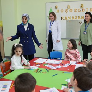 Bakanımız Göktaş, Bursa'da Huzurevi ve Alzaymır Hizmet Birimi ile “Aile Destek Merkezi ve Ana Kucağı"nın Açılışlarını Gerçekleştirdi - fotoğraf 4